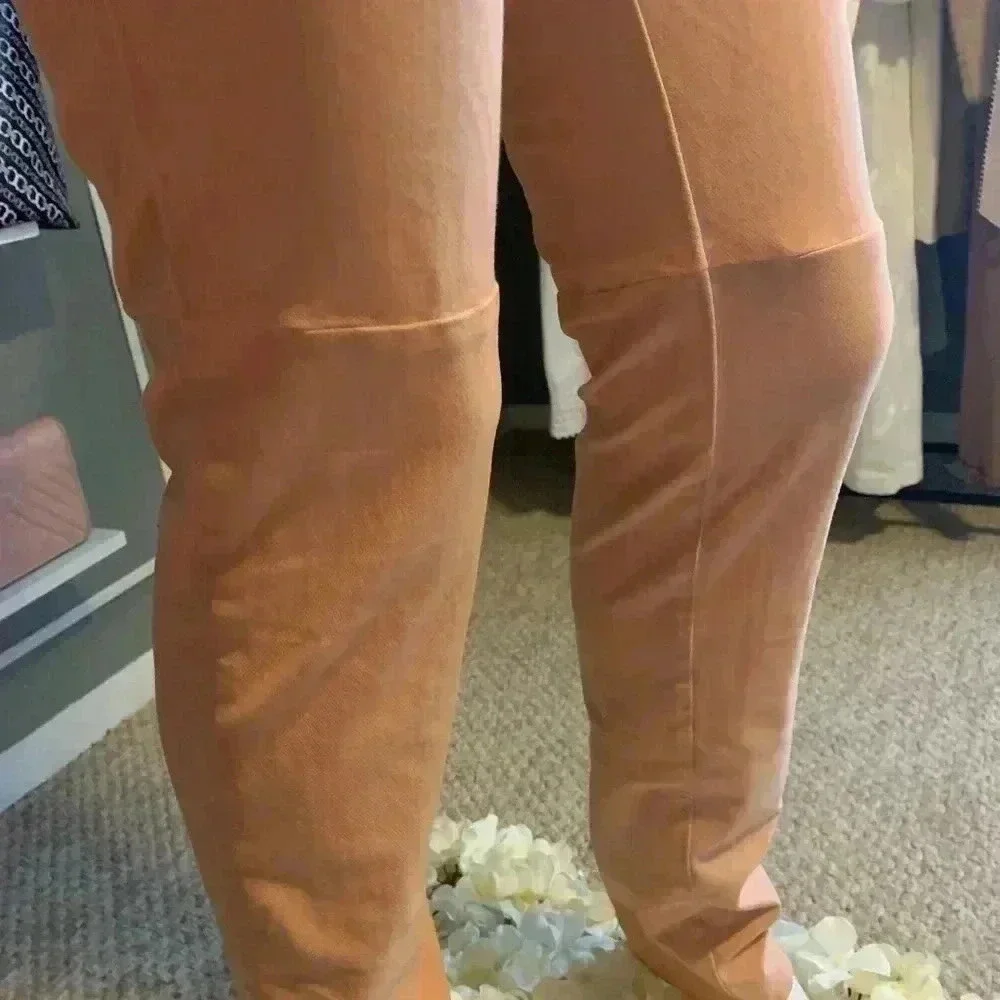 CHANEL pants good